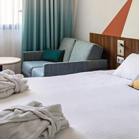 Holiday Inn - Marseille Airport By Ihg Vitrolles  Exterior photo