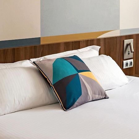 Holiday Inn - Marseille Airport By Ihg Vitrolles  Exterior photo