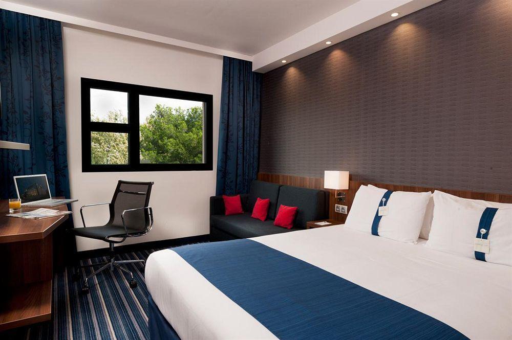 Holiday Inn - Marseille Airport By Ihg Vitrolles  Room photo
