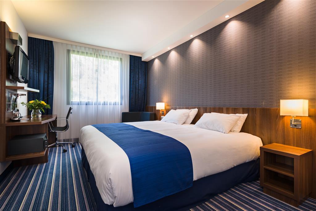 Holiday Inn - Marseille Airport By Ihg Vitrolles  Exterior photo